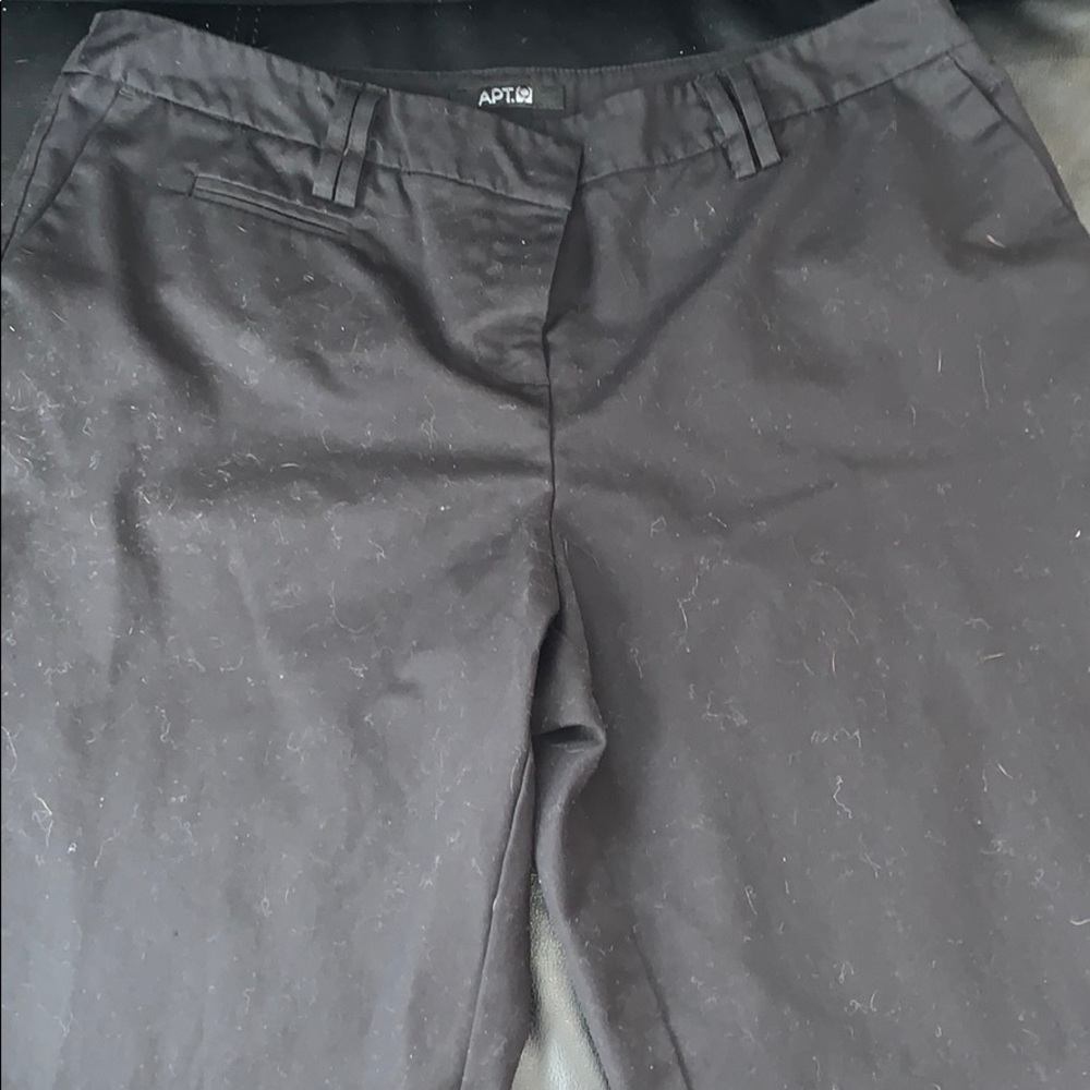 Apt. 9 women’s long dress shorts. Size 14, Black